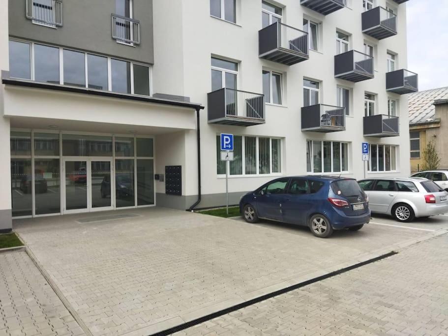 Liptovský Mikuláš Apartament מראה חיצוני תמונה